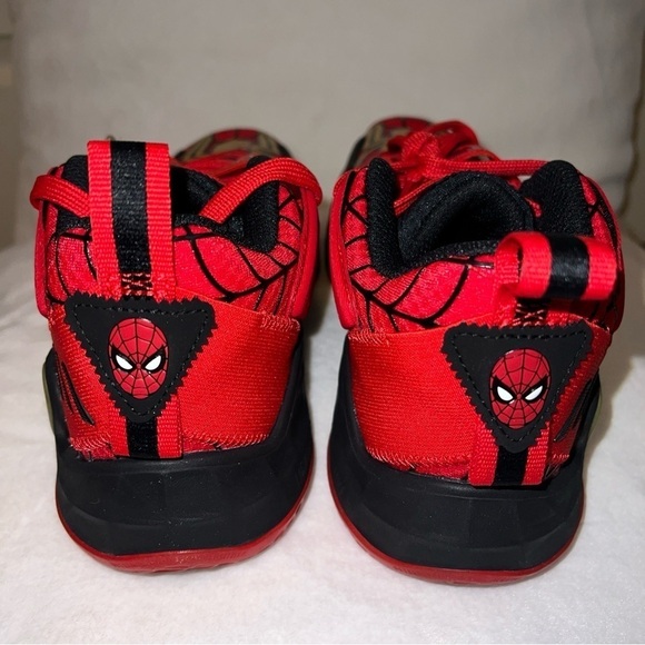 Adidas Donovan Mitchell D.O.N Issue #3 Spiderman GS Unreleased Youth Sz 5 - Picture 3 of 5
